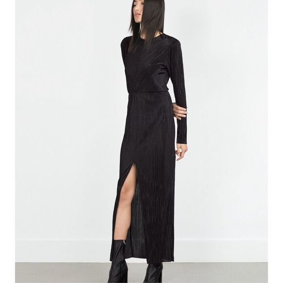 Zara Stunning Black Pleated Ribbed Side Slit Long Sleeve Fancy Maxi Dress Small - Picture 1 of 8